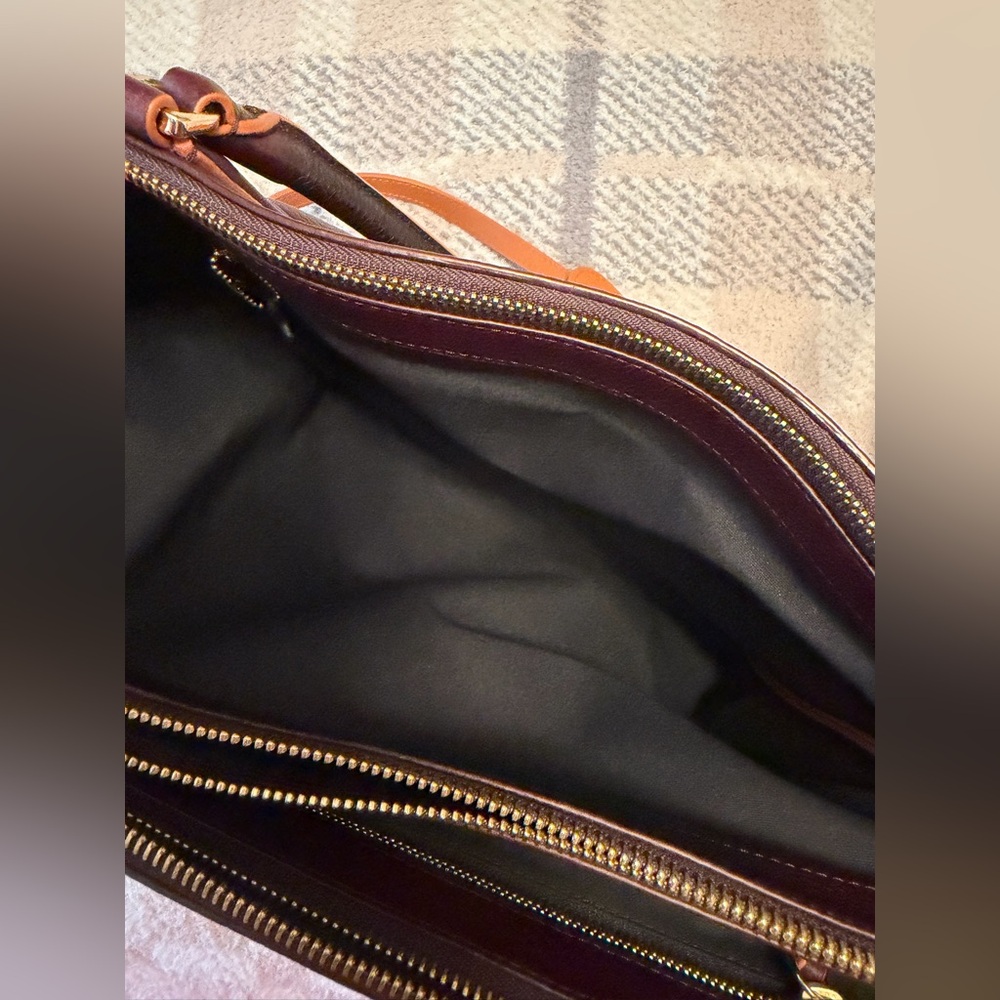 Coach leather bag - Picture 6 of 11